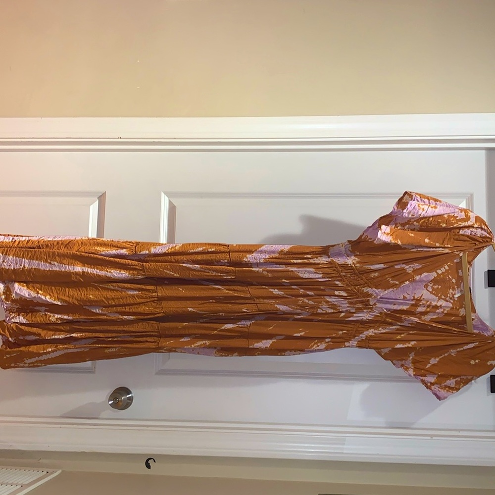 YFB young fabulous and broke tie dye flowy maxi dress size M.